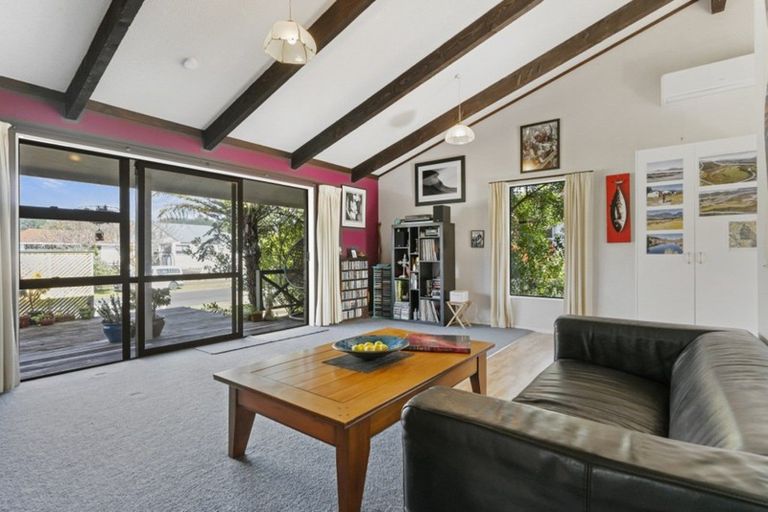 Photo of property in 106 Lorraine Place, Whangamata, 3620