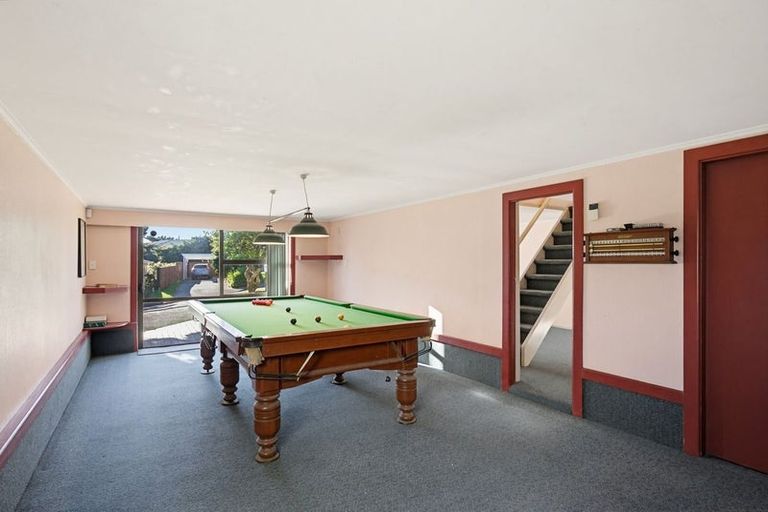 Photo of property in 31 Link Road, Newlands, Wellington, 6037