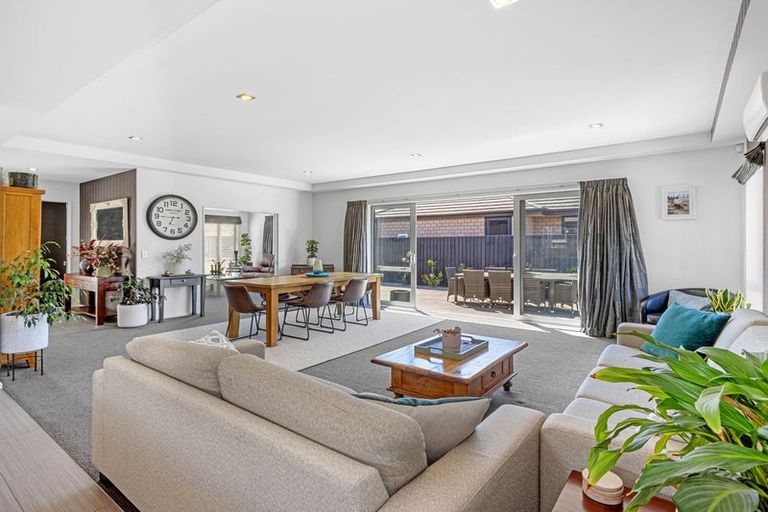 Photo of property in 32 Buckhurst Avenue, Wigram, Christchurch, 8042