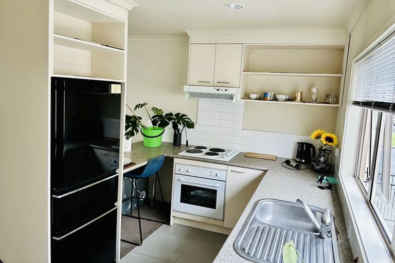 Photo of property in 2/49 Henderson Valley, Henderson, Auckland, 0612