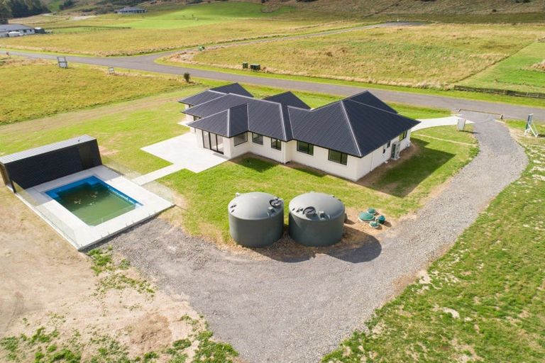 Photo of property in 270 Valley Views, Fitzherbert, Palmerston North, 4472