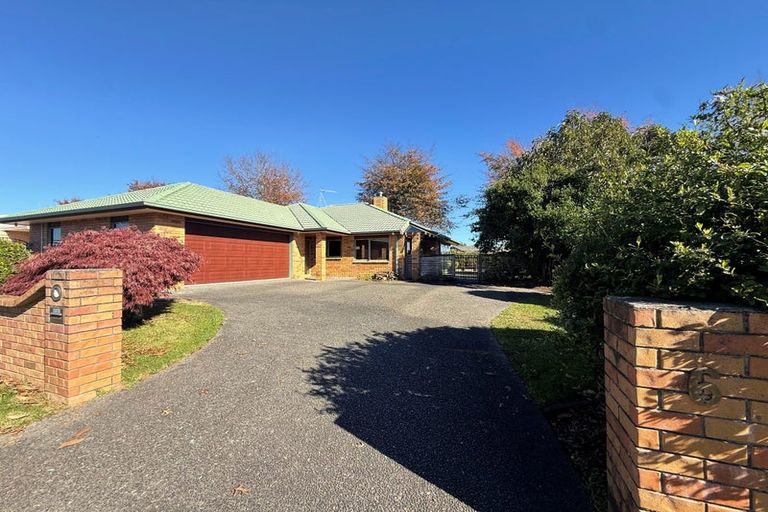 Photo of property in 6 Doneraille Place, Bethlehem, Tauranga, 3110
