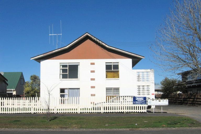 Photo of property in 14u4 Coates Street, Hamilton East, Hamilton, 3216