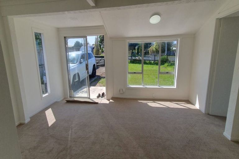 Photo of property in 138 Don Buck Road, Massey, Auckland, 0614