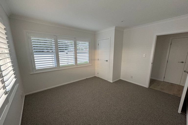 Photo of property in 117 Vodanovich Road, Te Atatu South, Auckland, 0610