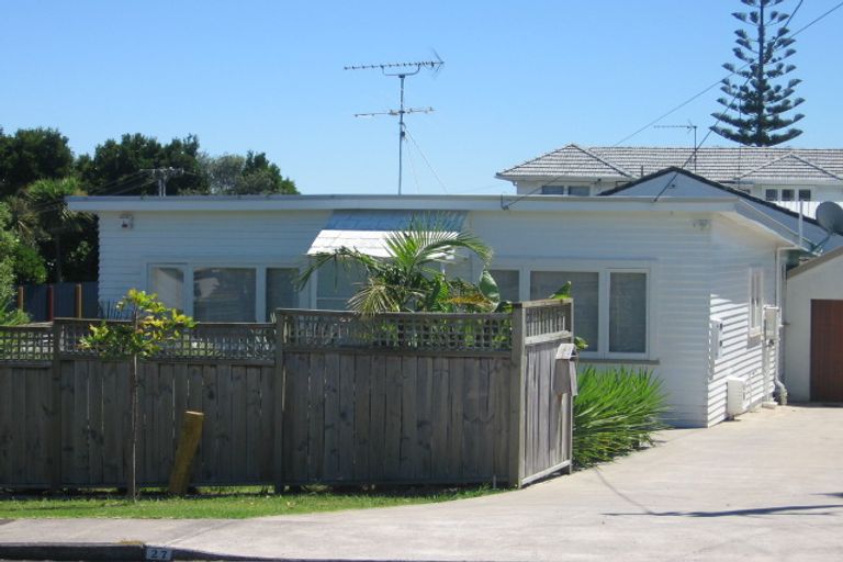 Photo of property in 1/27 Stanley Avenue, Milford, Auckland, 0620