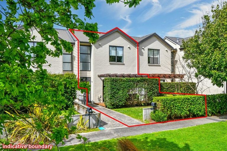 Photo of property in 27 Popokatea Drive, Takanini, 2112