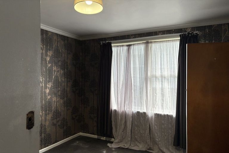 Photo of property in 15 Fox Street, Woodville, 4920