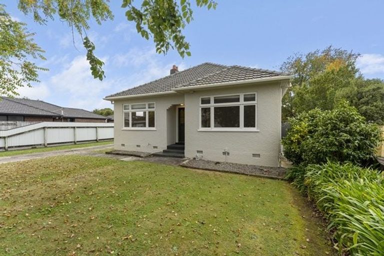 Photo of property in 32 Karina Terrace, Roslyn, Palmerston North, 4414