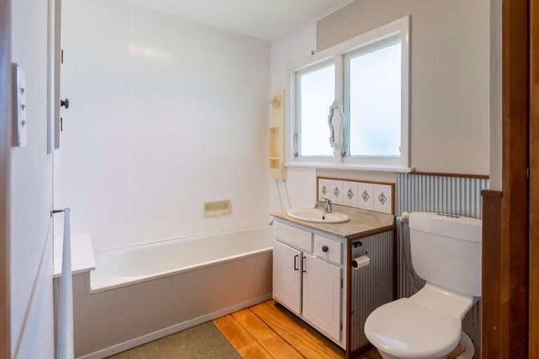 Photo of property in 59 Martin Road, Paraparaumu Beach, Paraparaumu, 5032