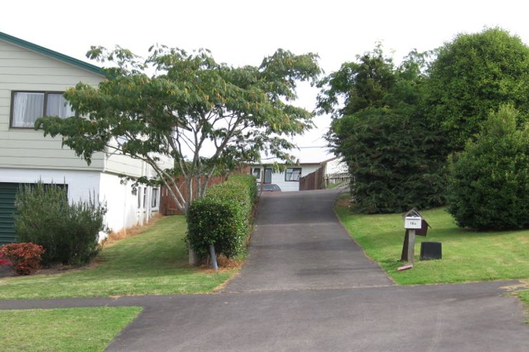 Photo of property in 18 Elizabeth Drive, West Harbour, Auckland, 0618