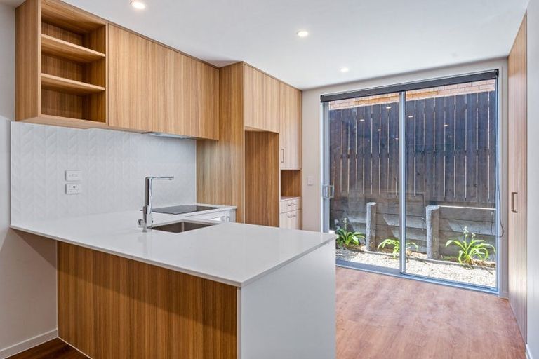 Photo of property in 11/25 Tranent Road, Mangere, Auckland, 2022
