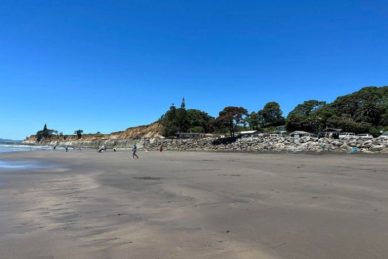 Photo of property in 25-27 Onaero Beach Road, Onaero, Waitara, 4383