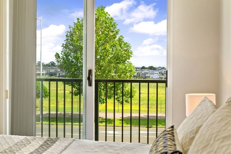 Photo of property in 16 Squadron Drive, Hobsonville, Auckland, 0616