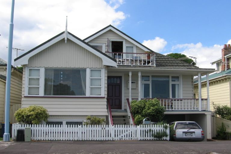 Photo of property in 29 Queens Parade, Devonport, Auckland, 0624