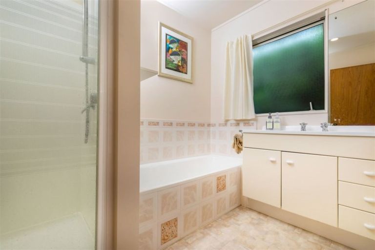 Photo of property in 19 Tainui Street, Torbay, Auckland, 0630