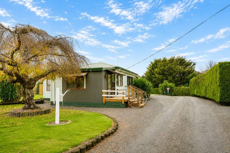 Photo of property in 402 Te Aute Road, Pukahu, Hastings, 4172