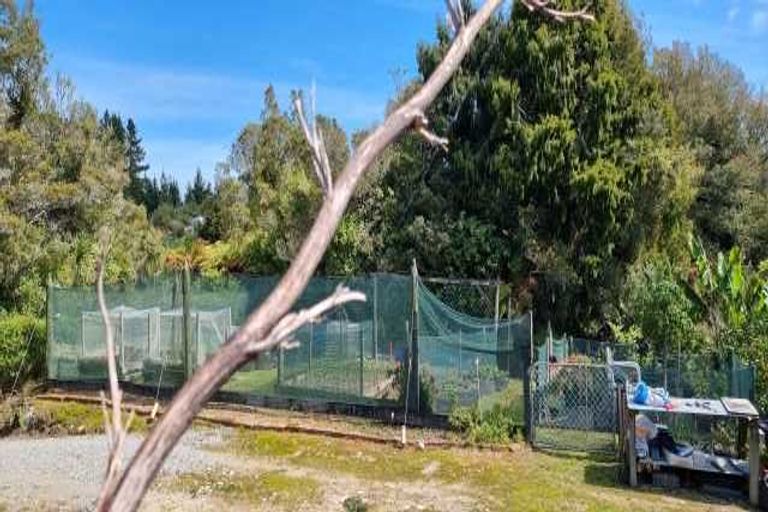 Photo of property in 1a Riverside Terrace, Westport, 7892