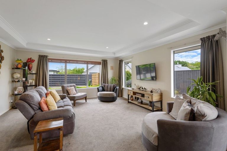 Photo of property in 8 Overton Place, Prebbleton, 7604