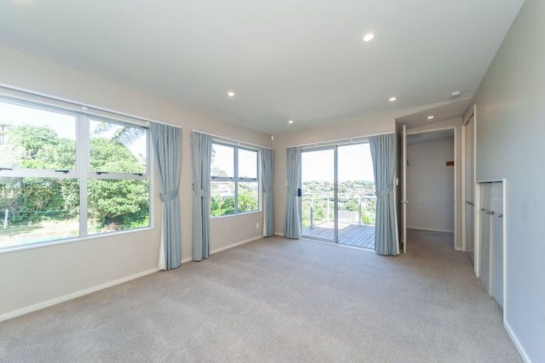Photo of property in 7a Shortland Street, Khandallah, Wellington, 6035