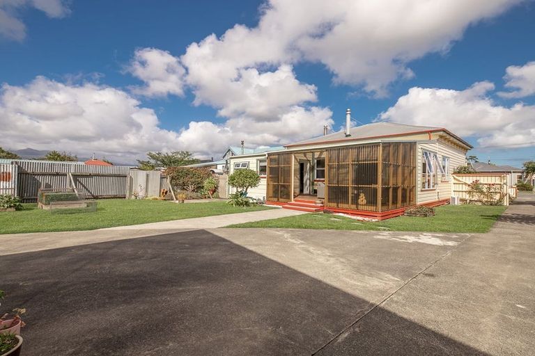 Photo of property in 169 Romilly Street, Westport, 7825