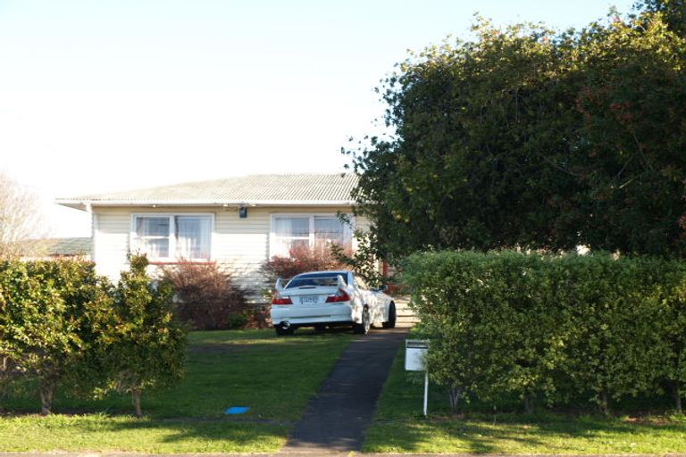 Photo of property in 16 Lyncroft Street, Mangere East, Auckland, 2024