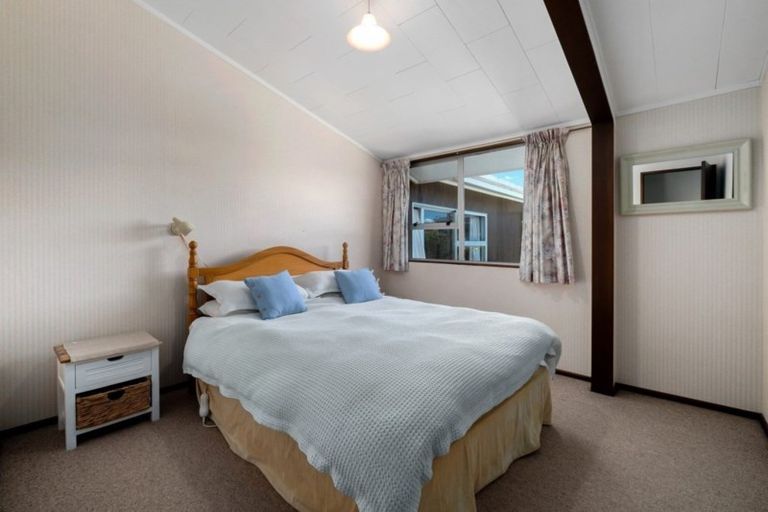 Photo of property in 4 Clematis Court, Wanaka, 9305