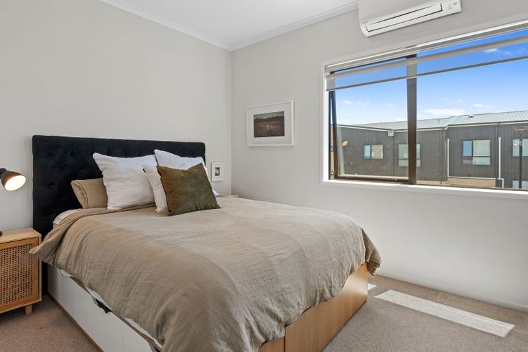 Photo of property in 82 Clark Road, Hobsonville, Auckland, 0616