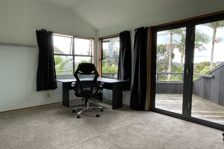 Photo of property in 2 Gilberd Place, Torbay, Auckland, 0630