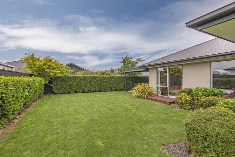 Photo of property in 8 Overton Place, Prebbleton, 7604