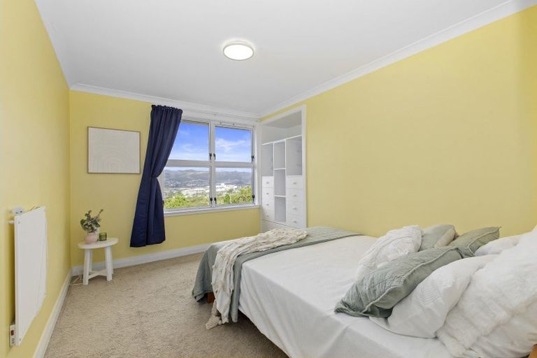 Photo of property in 12a Whenua View, Titahi Bay, Porirua, 5022