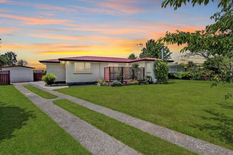 Photo of property in 16 Kenmore Place, Tokoroa, 3420