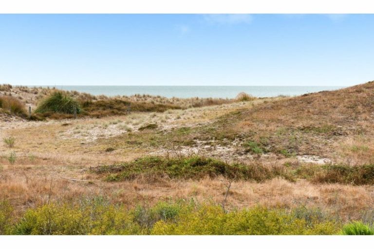 Photo of property in 1340 Papamoa Beach Road, Papamoa Beach, Papamoa, 3118