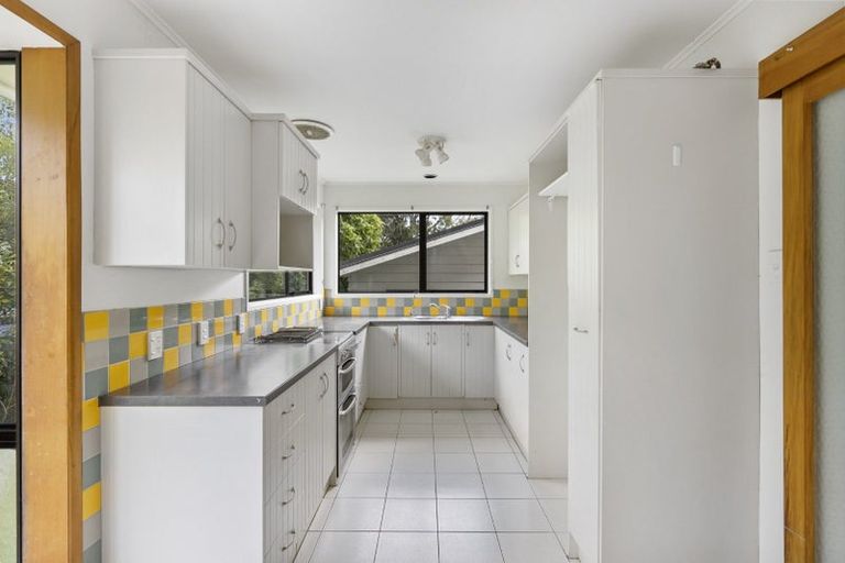 Photo of property in 7 Nielsen Place, Massey, Auckland, 0614