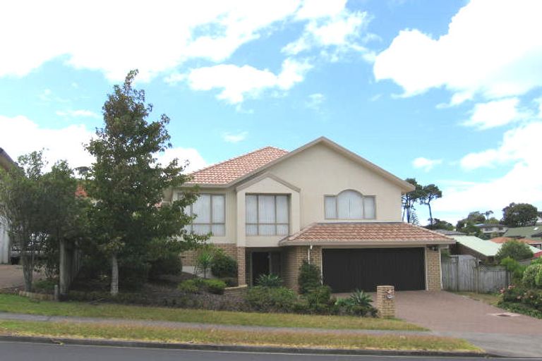 Photo of property in 40 Manutara Avenue, Forrest Hill, Auckland, 0620