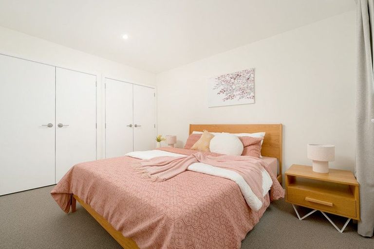Photo of property in 22 Tokai Place, Glen Eden, Auckland, 0602
