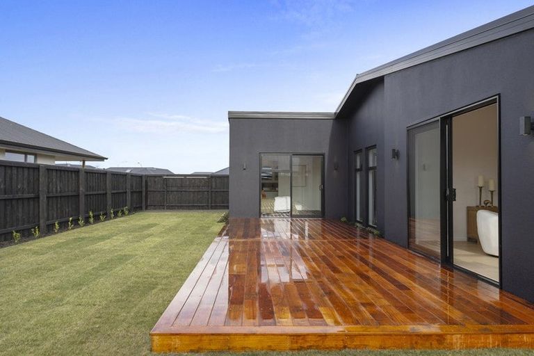 Photo of property in 33 Lusk Street, Rangiora, 7400