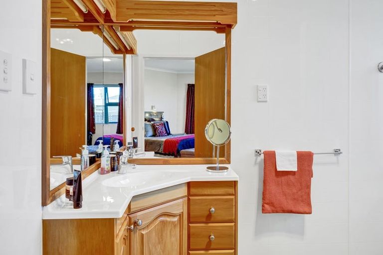 Photo of property in 31 Wilson Street, Hawera, 4610