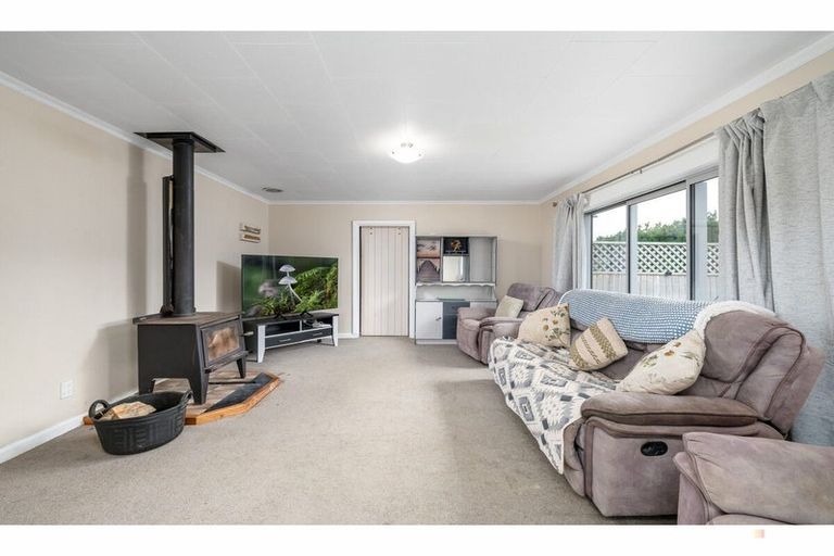 Photo of property in 856 Hakataramea Highway, Waimate, 7977