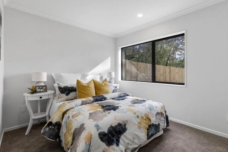 Photo of property in 16a Dalmeny Close, Murrays Bay, Auckland, 0630
