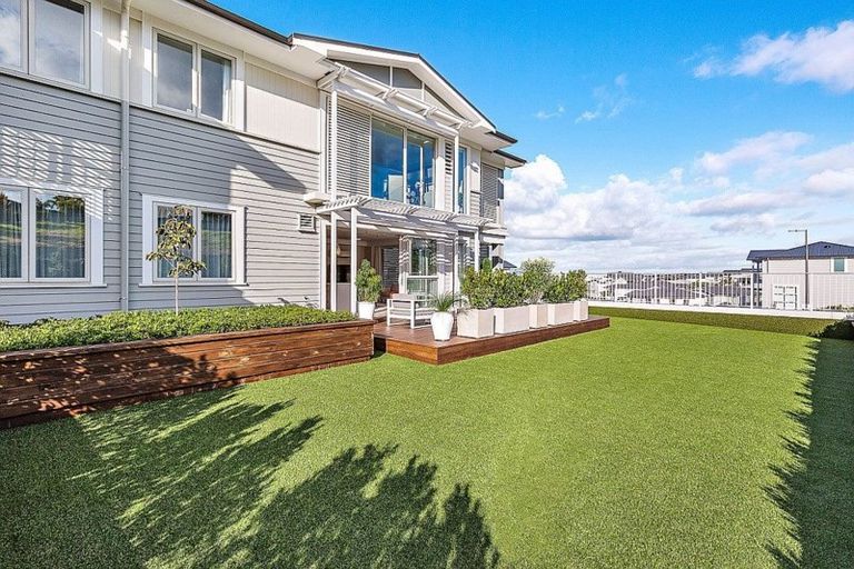Photo of property in 164 Landmark Terrace, Orewa, 0931