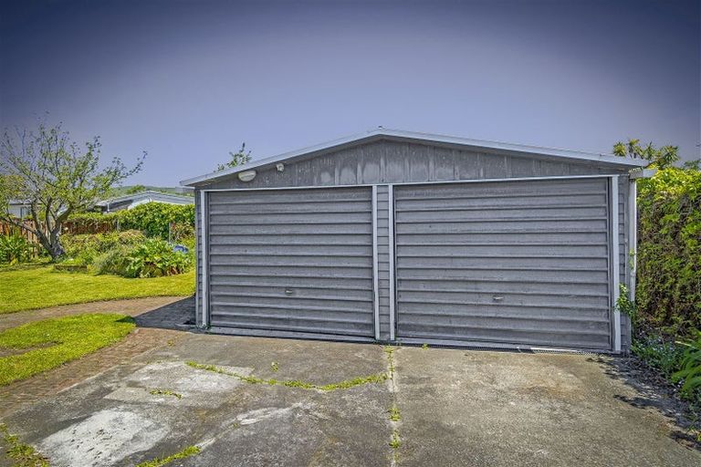 Photo of property in 15 Clydesdale Street, Woolston, Christchurch, 8062