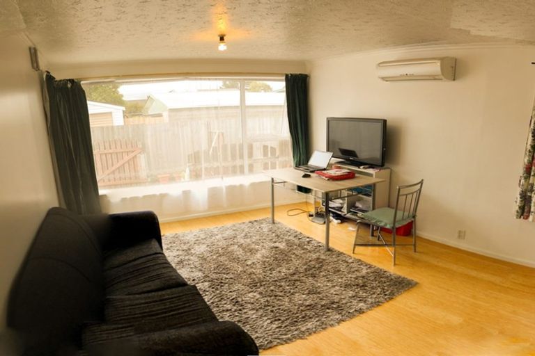 Photo of property in 9 Colina Street, Avonhead, Christchurch, 8042