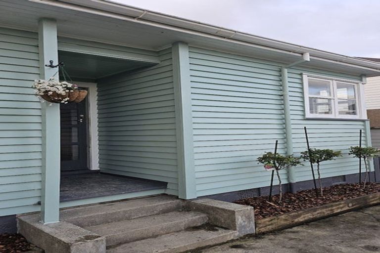 Photo of property in 32 Meldrum Street, Winton, 9720