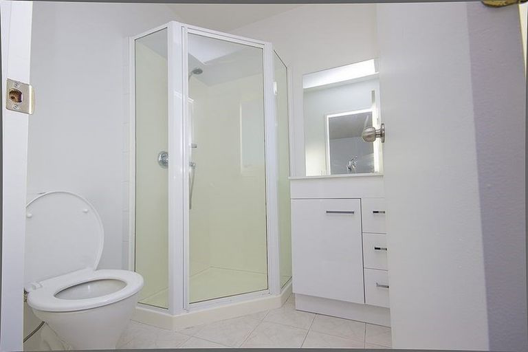 Photo of property in 15 Freda Place, Favona, Auckland, 2024