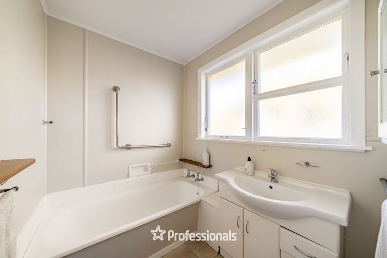 Photo of property in 83 Wai-iti Crescent, Woburn, Lower Hutt, 5010