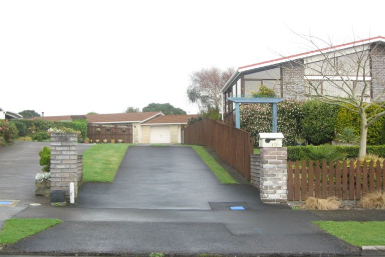 Photo of property in 15 Park Lane, Waitara, 4320