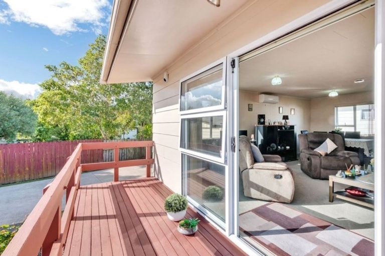 Photo of property in 54 Hindmarsh Street, Henderson, Auckland, 0612