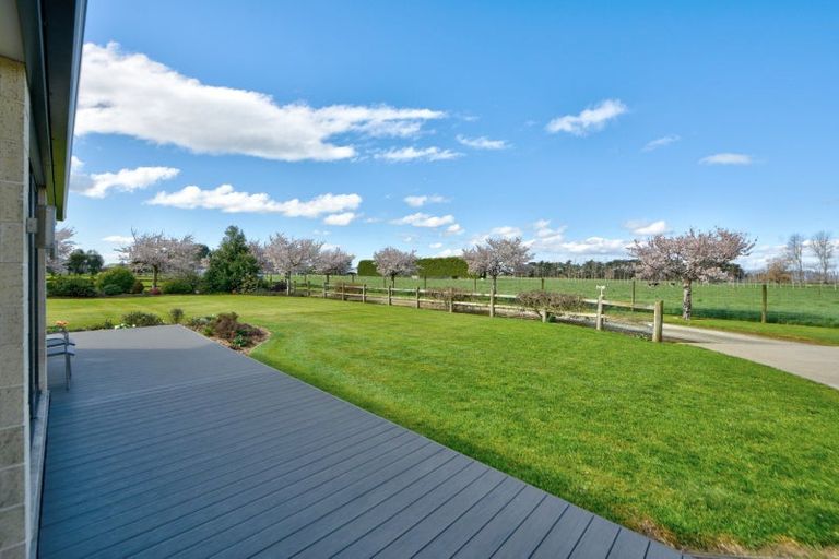 Photo of property in 24 Mckinnon Road, Edendale, Wyndham, 9893