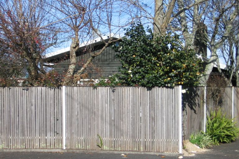 Photo of property in 10 Parkdale Place, Glenview, Hamilton, 3206